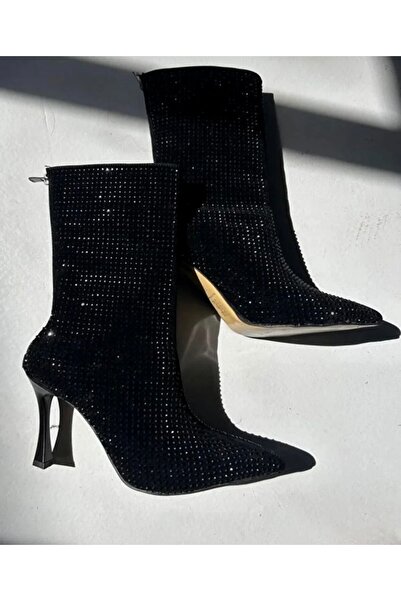 Yazın Ayakkabıları SİYAH KOMPLE İTHAL TAŞLI SİVRİ BURUN İNCE TOPUKLU BOT