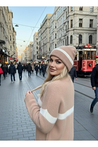 Goldmine Unisex Fluffy Striped Detail Soft Beanie