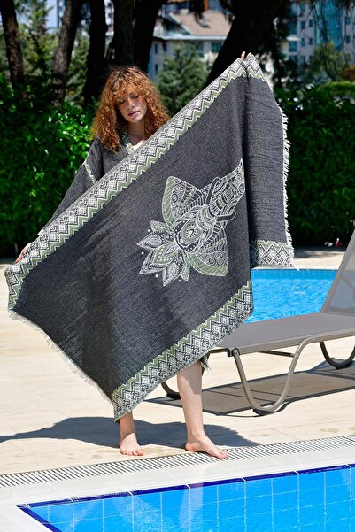 Brandsmiths Green Black Elephant Kimono & Peshtamal Set