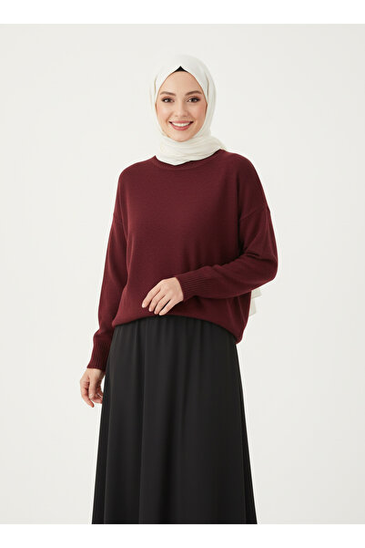 BENAHOLL Delessa Sleeveless and Six Corded Fabric Crew Neck Knitted Sweater-Z...