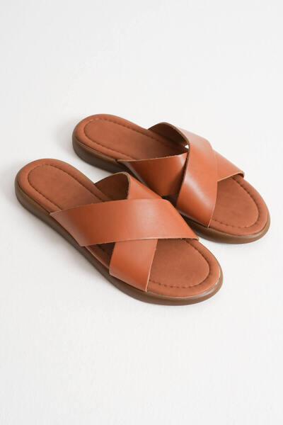 TRENDELLA Weasley Tan Genuine Leather Slippers