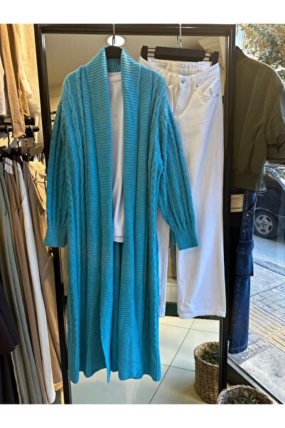 AYSEGUL SOZKESEN Mavi Renk Kalın Örme Maksi Boy Hırka