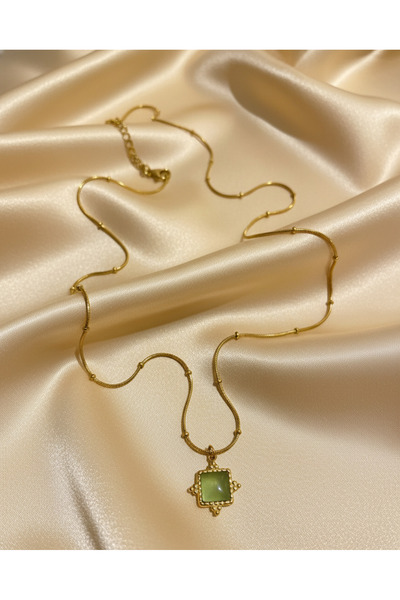 stainles steel Yeşil Kare Taşlı Vintage Gold Kolye(Kolye Ucu:1,2cm)