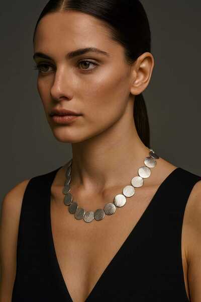 bahia butik aksesuar قلادة نسائية مستديرة من الفضة مصنوعة من مادة النحاس – تص...