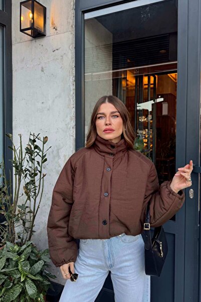 Sue Store Καφέ πουπουλένιο παλτό με κορδόνι στη μέση και επένδυση oversized