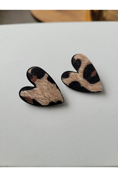 ÇAĞ MODA أقراط على شكل قلب من الفرو بنمط الفهد