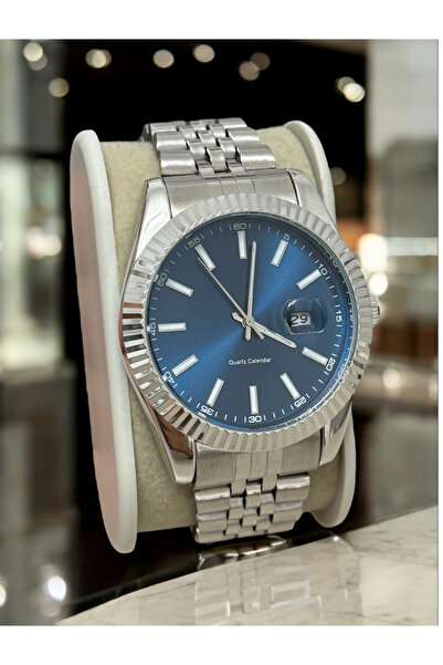 MAC CENTER Trendy Model Stylish Men's Wrist Watch with Date Display