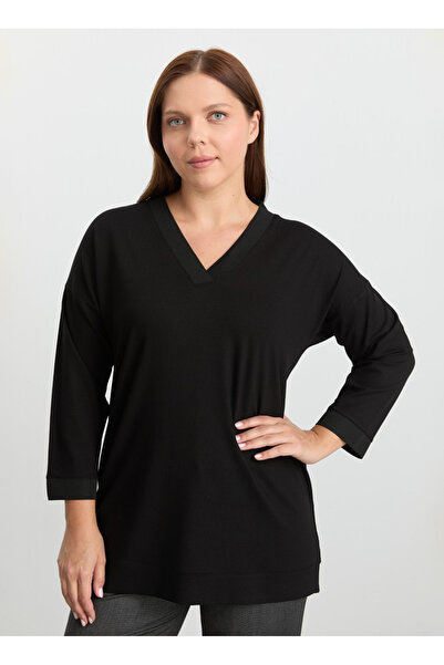 Selen V Yaka Düz Siyah Kadın Bluz 25KSL8214