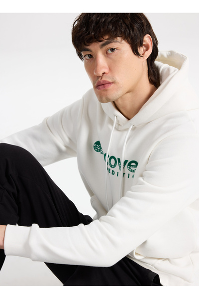 Discovery Expedition D5WM-SWT3854 Beyaz Kapüşon Yaka Relaxed Baskılı Erkek Sw...