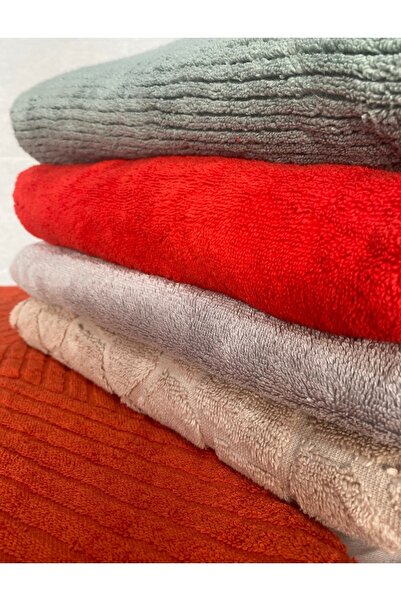 Şirin Çeyiz ve Perde Kırmızı Banyo Havlusu 70*140 cm