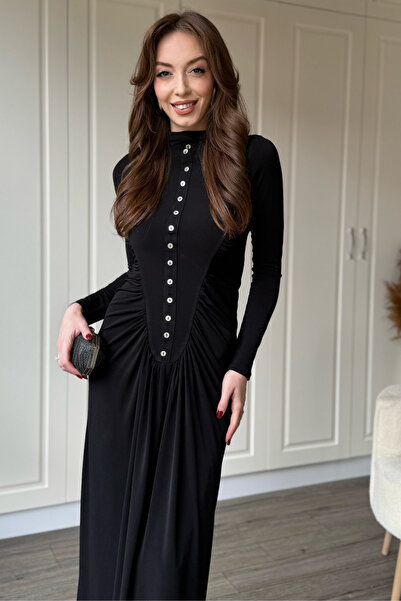 Dilay Gökoğlu Butik Ön Düğme Detaylı Büzgülü Beli İnce Gösteren Siyah Maxi Elbise