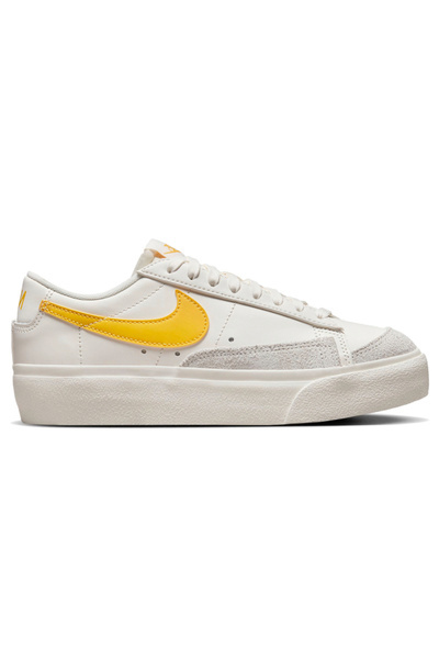 Nike Pantofi Sport W Blazer low PLATFORM