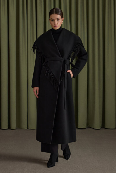 Aker Yakası Püskül Detaylı Şal Yaka Manto