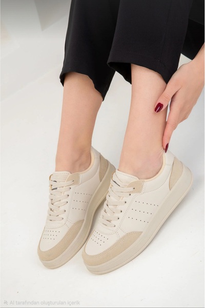 Özkan Ayakkabı Beige Lace-Up Sneaker