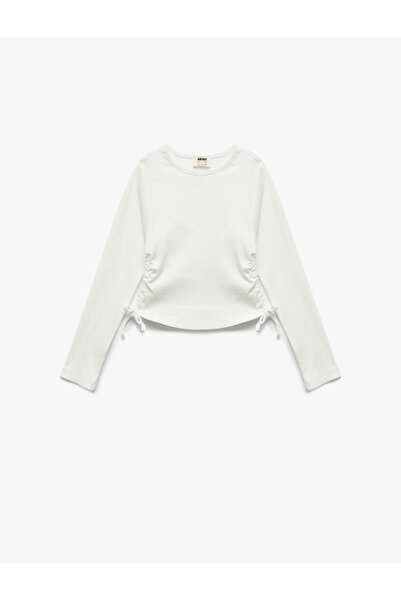 Koton Βαμβακερό μακρυμάνικο μπλουζάκι με λαιμόκοψη και κομμένο μπλουζάκι