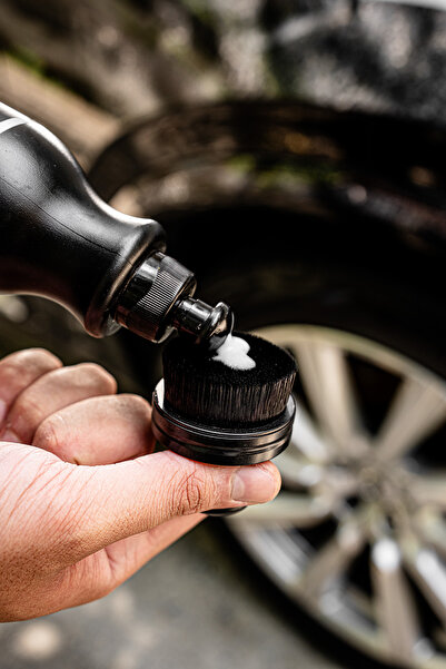 SmartBee Silky Brush Round Tire Shine Application Applicator Brush