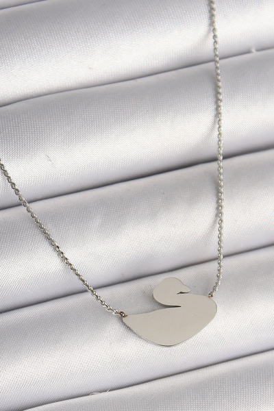 Skygo قلادة نسائية موديل البجعة بسلسلة فضية اللون من الفولاذ 316L - TJ-BKO9872