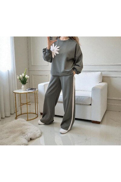 GLAMSI Elegant viscose outfit with large flower and crystal detail