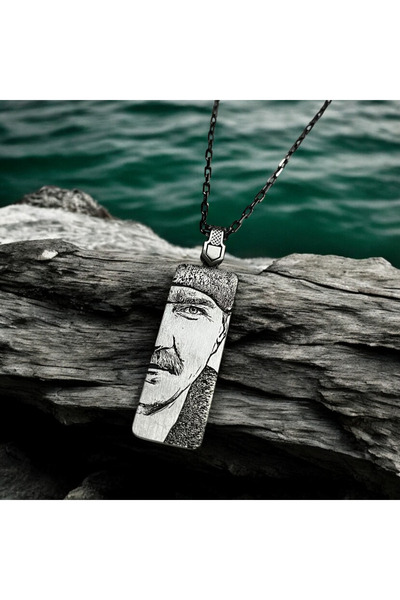 JEICON ATELIER Atatürk Portre Özelleştirilebilir 925 Ayar Gümüş Kolye