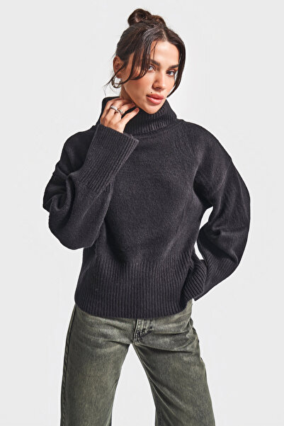 its basic Kadın Siyah Renk w5-1 Balıkçı Yaka Bol Kesim Örme Triko Kazak