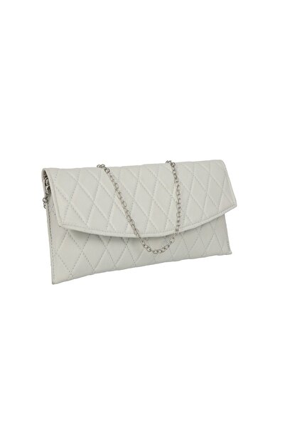 Magazinul de genti Used envelope made of white quilted genuine leather