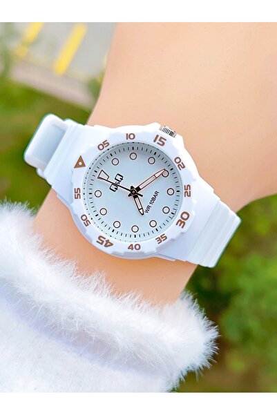 Q&Q 10 Atm Waterproof Silicone Strap Girl's Wristwatch with 2 Years Warranty