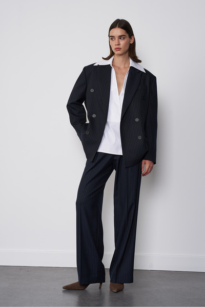 Beyyoglu Geniş Yaka Oversize Gömlek