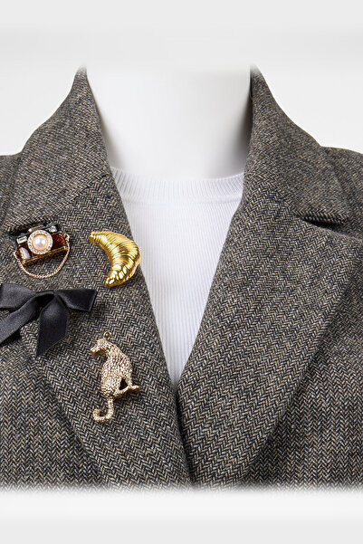 Aldo Chicpins - Women's Multi Badge & Brooch