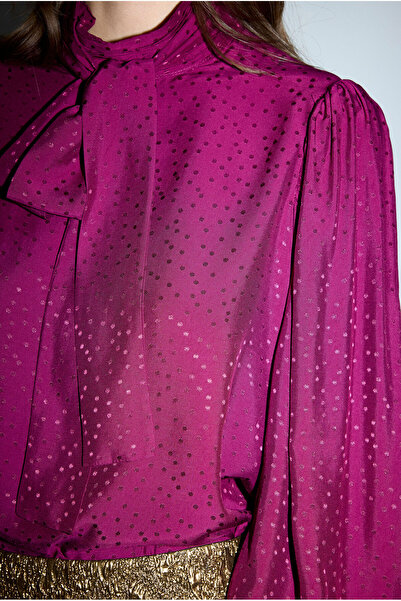 adL Mert Aslan Büzgülü Bluz