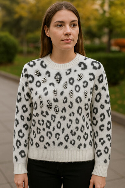 Ayda Angora Blouse with Bead Detail