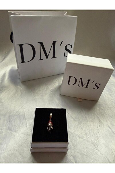 DM’s Silver Black Widow Gümüş Charm’ı