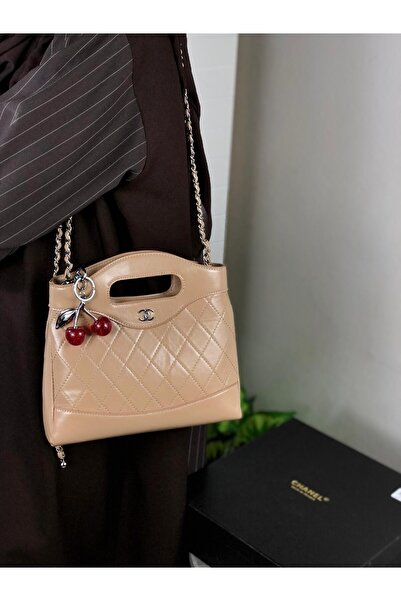 GGGG Shoulder bag with accessories