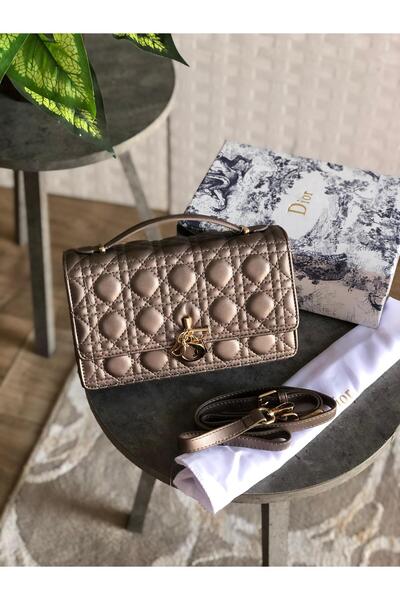 bag Shoulder bag with accessories