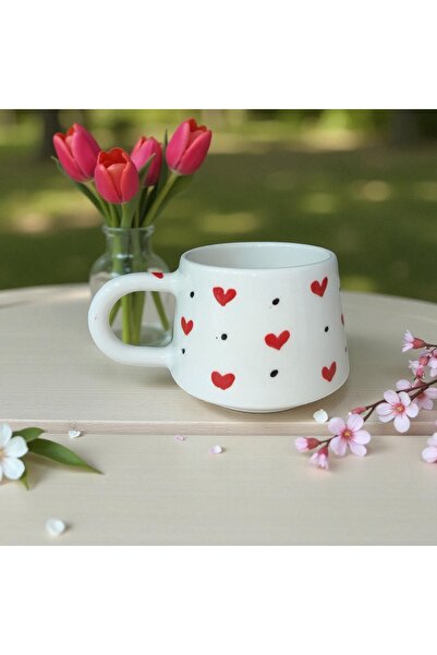 NidaSanatEvi فنجان قهوة سيراميك مزخرف يدويًا بنمط قلب – نيدا