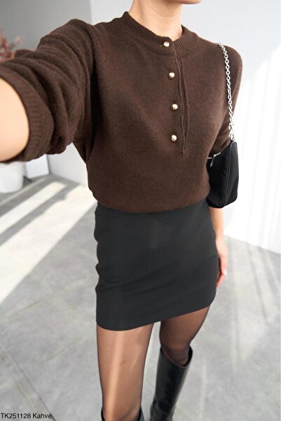 CADDELAMODA Women's Crew Neck Buttoned Soft Sweater