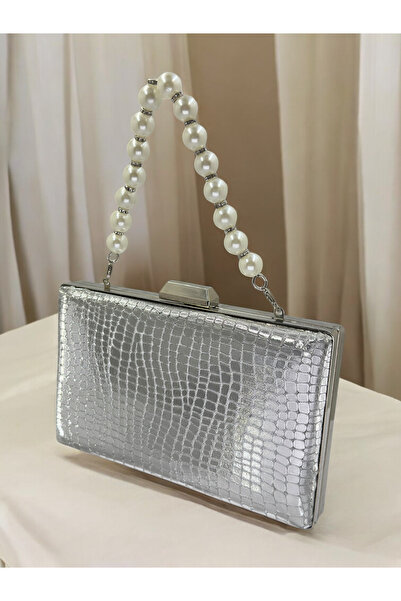 Biçanta حقيبة سهرة فضية مستوردة بنمط التمساح وبريق الليزر