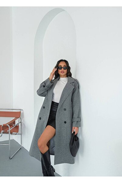 maf collection Palton de damă gri deschis cu detaliu pe mâneci și centură, cu nasturi