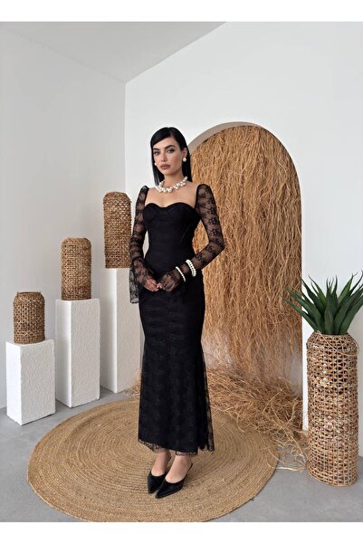 maf collection Γυναικείο μακρύ βραδινό φόρεμα με λεπτομέρεια από δαντέλα με μαύρη καρδιά