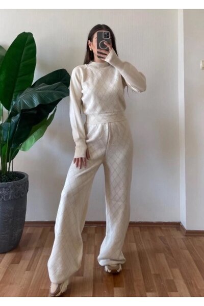 DENRA Knitted outfit with rhinestones