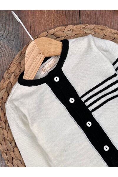 Kids Kingdom Soft Knitwear Cardigan with Button Detail Plaid 2-Piece Baby Boy Set