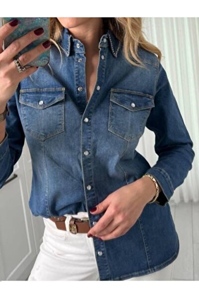 Double.Tt KADIN ÇIT ÇI KAPAMALI ÇİFT CEPLİ YAKASI TAŞ DETAYLI LİKRALI SLİM FİT ÜST DÜZEY JEAN GÖMLEK