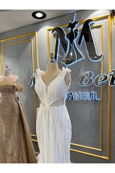 MissBetül Full Dantel V Yaka Etek Çiçek Detaylı Abiye Nişan Elbisesi