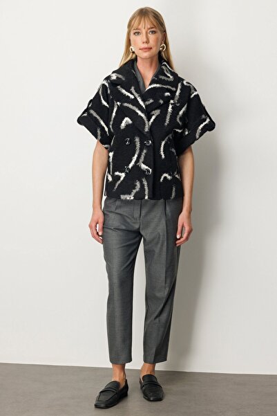 Ekol Bat Sleeve Patterned Coat Black 06005