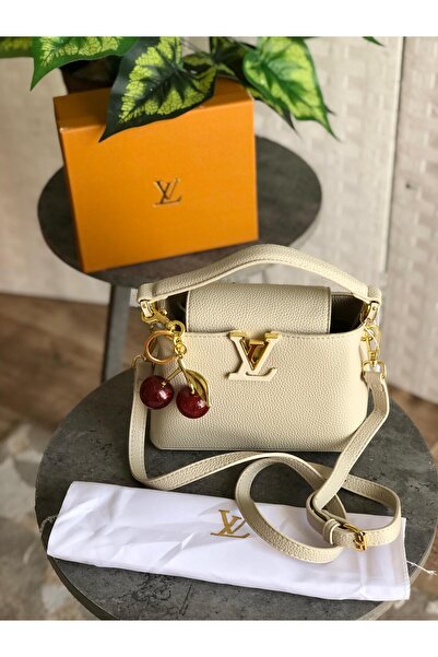 GGGG Shoulder bag with accessories