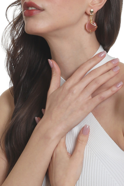 LABALABA أقراط نسائية مرصعة بتصميم ملفوف بالسلك ذهبي اللون على شكل عين القطة باللون الوردي المجفف