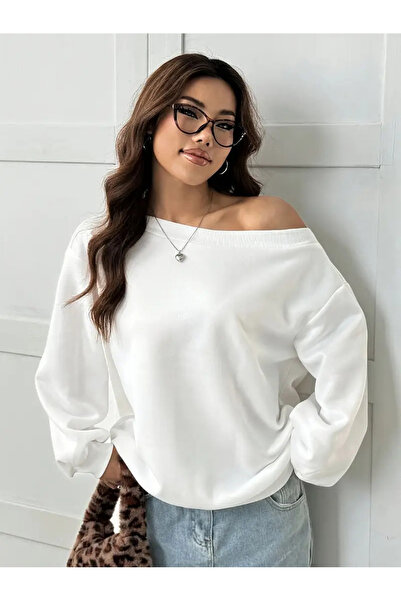 Agolady Kadın Oversize Beyaz Omuz Açık Madonna Yaka Sweatshirt
