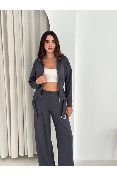 Gugus KADIN TREND BELİ KEMERLİ DİK YAKA FERMUARLI CEPLİ EŞOFMAN TAKIMI