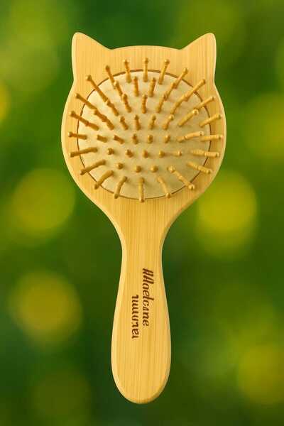 MadameNatural Children's Set (Bamboo with Cat Figure + Boxwood Comb) Natural Wood