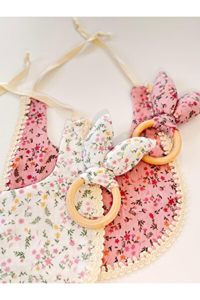 Reva baby Muslin Fabric Bib and Teether Set