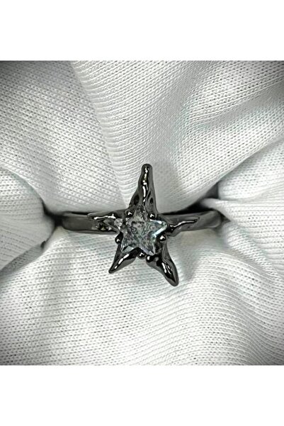 DÜKKAN DESİGN أقراط نجمة غير متماثلة مرصعة بالأحجار